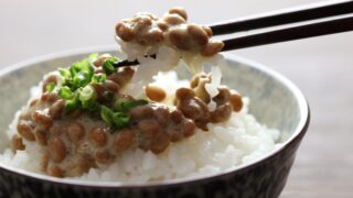 オートファジー効果を促進する食材は納豆